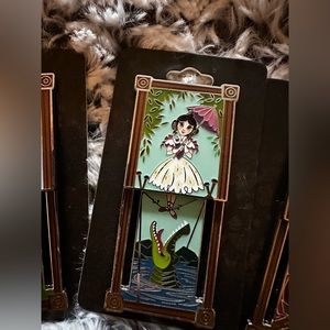 Disney haunted mansion stretching portrait enamel pins